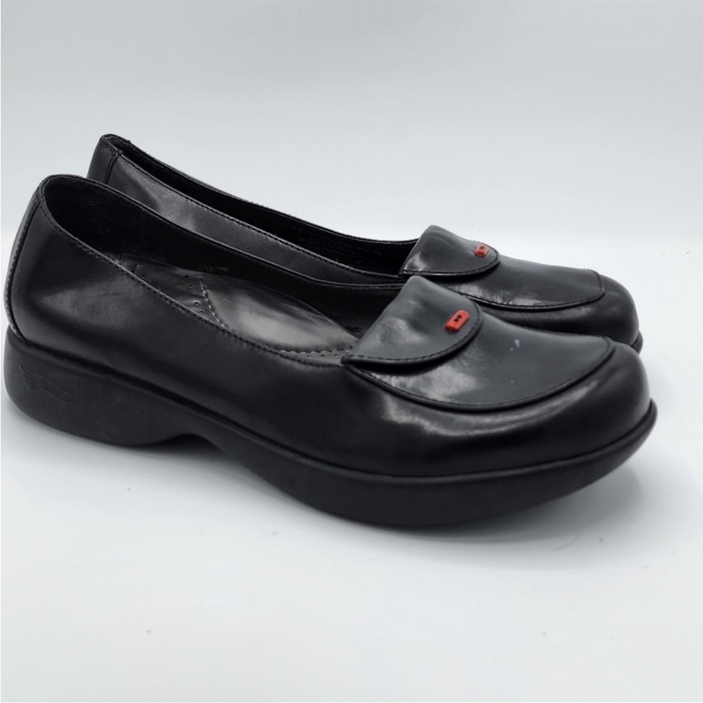 Dansko Women's comfortable Black Loafers